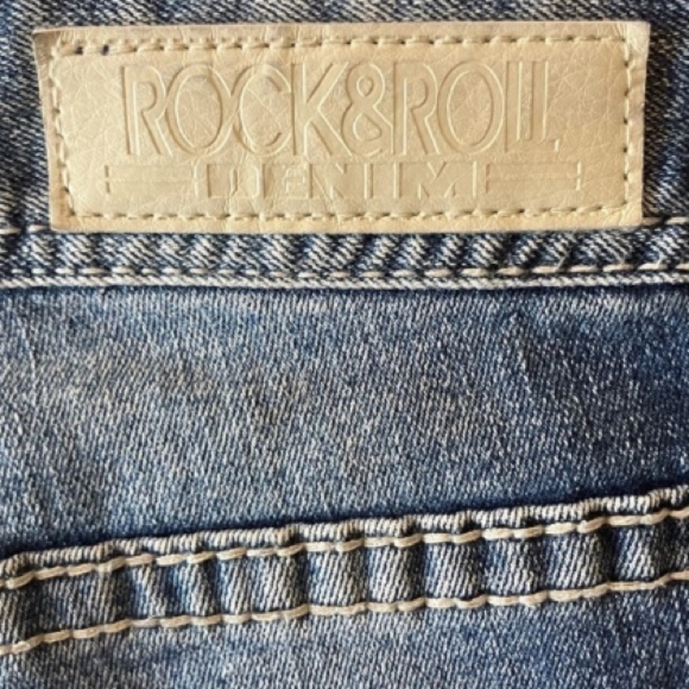 Rock & Roll Cowgirl Boyfriend Jeans Blue Med Wash Bejeweled Pockets Faded 28 - Picture 6 of 9